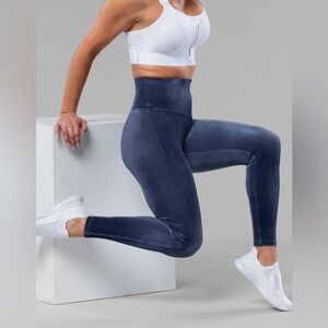 SheFit Velvet Leggings - Size XL / 1Luxe